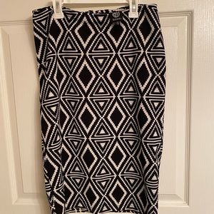 Bobeau Geometrical Skirt size medium